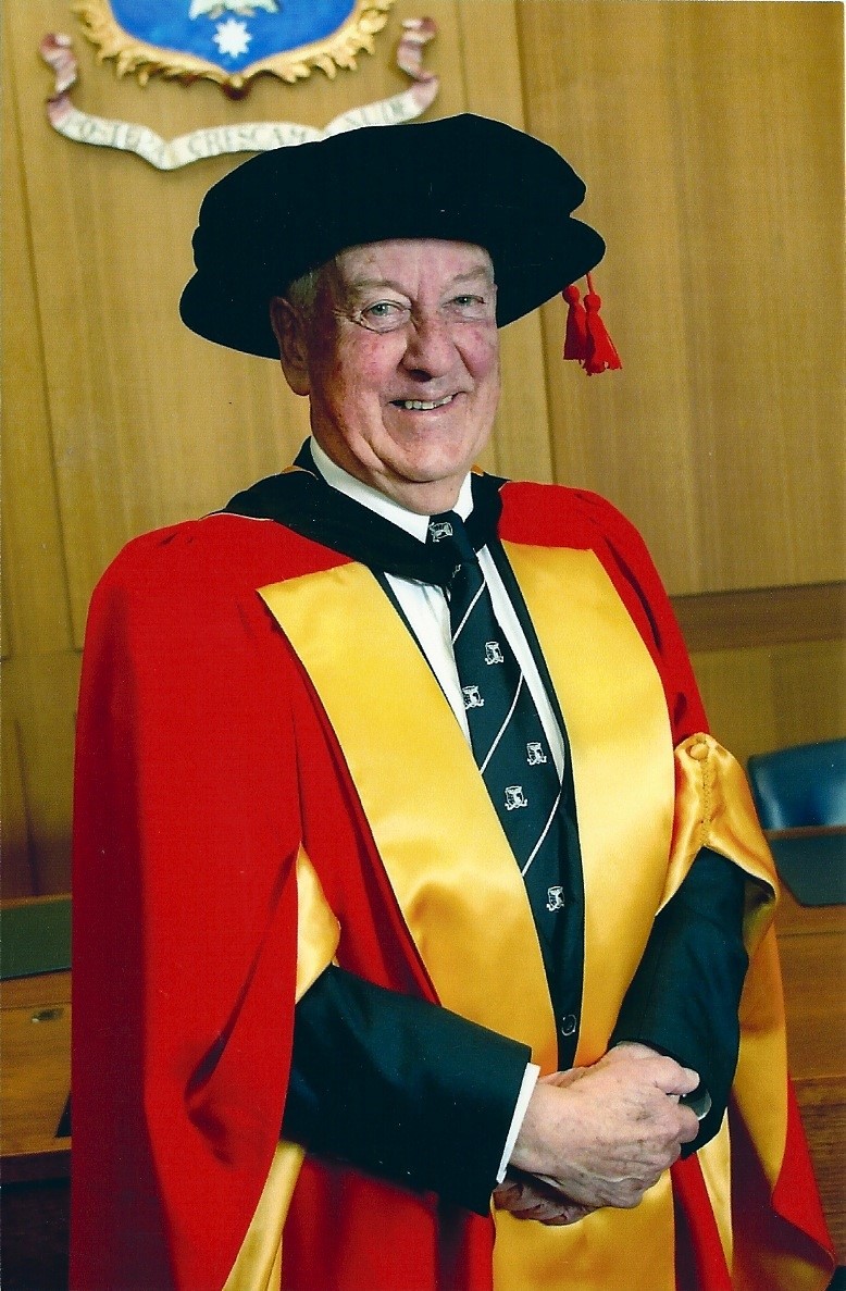 Roger Banks receiving University of Melbourne honorary PhD, 2003.